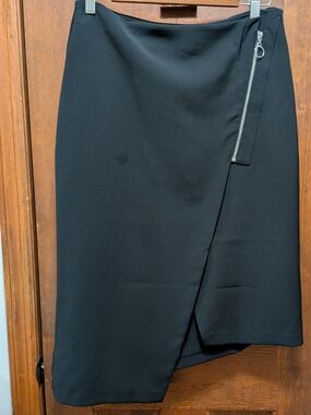 Black Women's Asymmetric Zip Skirt